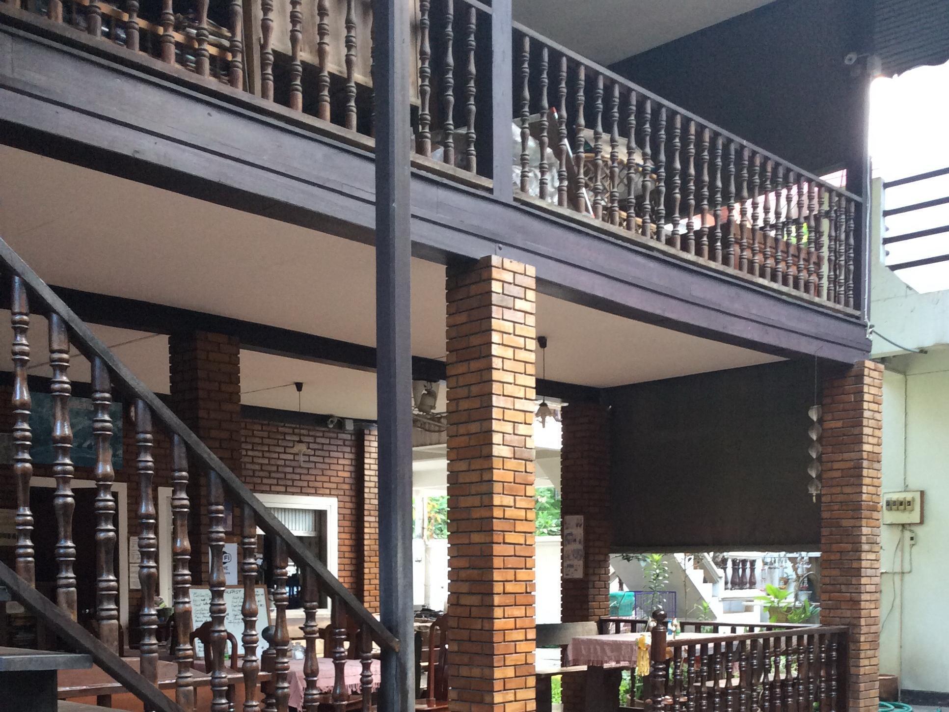 Sarah Guest House Chiang Mai Bagian luar foto