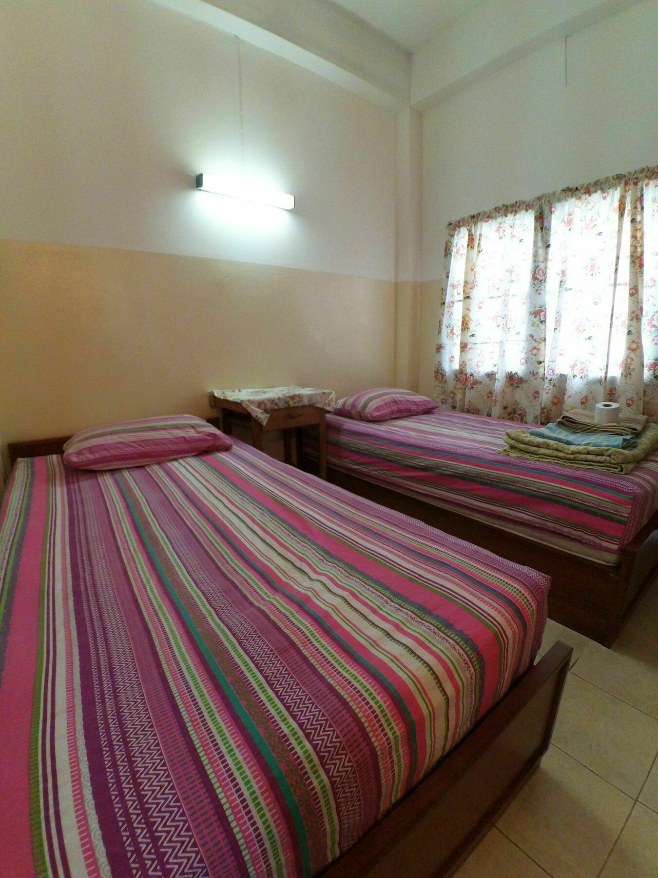 Sarah Guest House Chiang Mai Bagian luar foto
