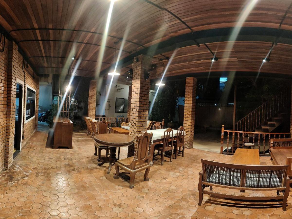 Sarah Guest House Chiang Mai Bagian luar foto