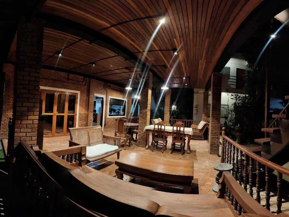 Sarah Guest House Chiang Mai Bagian luar foto